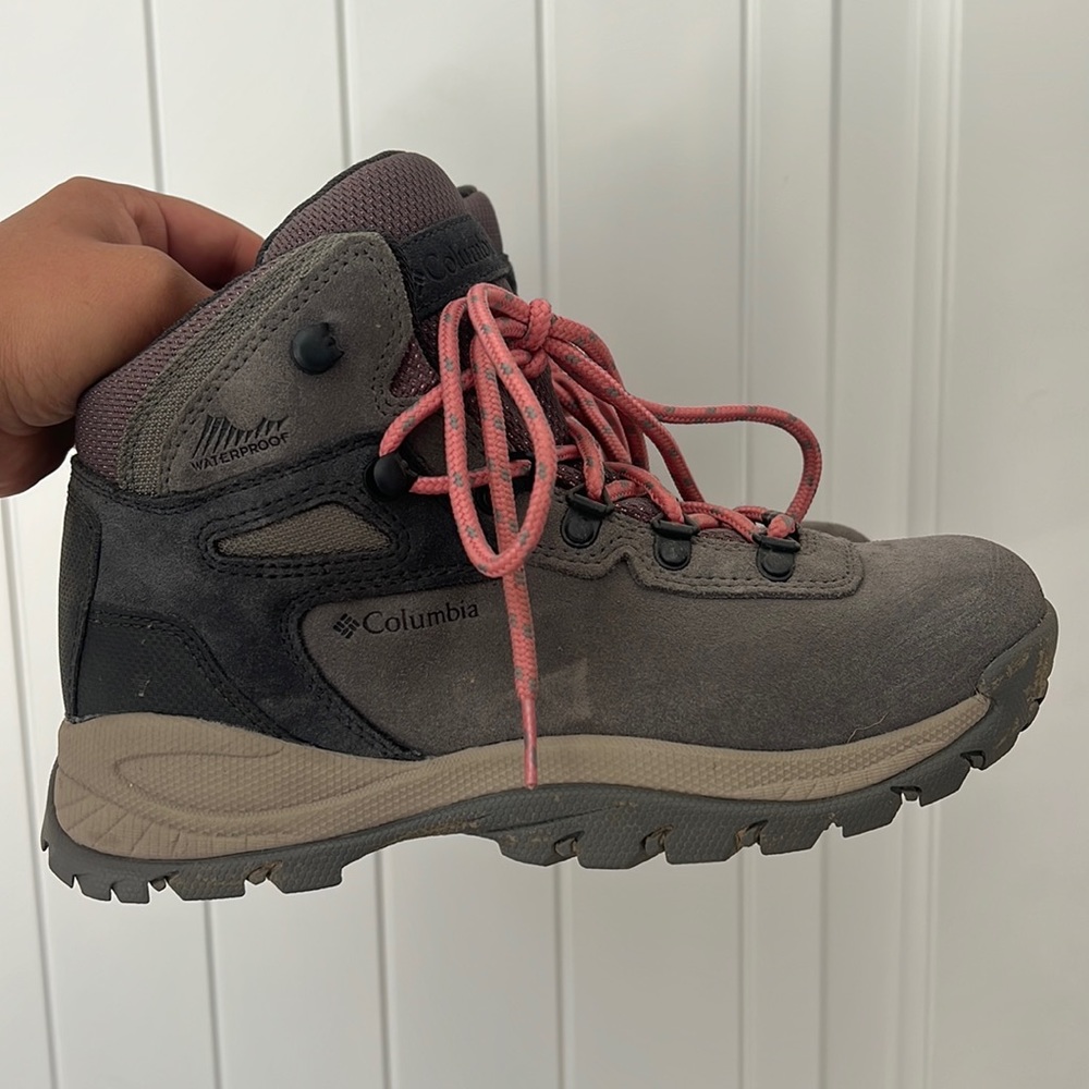 Columbia Newton Ridge Plus Amped Women’s Waterproof Hiking Boots